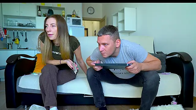 Snapshot of littlesweettifany chatting on October 1, 11:05 am littlesweettifany online show from October 1, 11:05 am