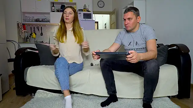 Snapshot of littlesweettifany chatting on November 5, 1:22 pm littlesweettifany online show from November 5, 1:22 pm