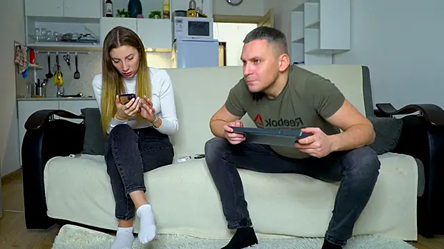 Snapshot of littlesweettifany chatting on November 28, 1:14 pm littlesweettifany online show from November 28, 1:14 pm