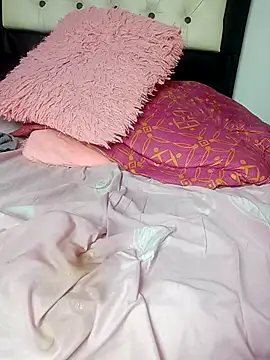 Veeronica Smith online show from March 19, 4:55 pm