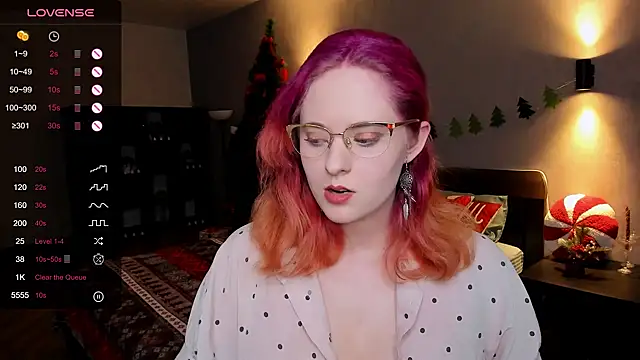 Aemilia  online show from January 8, 12:15 pm