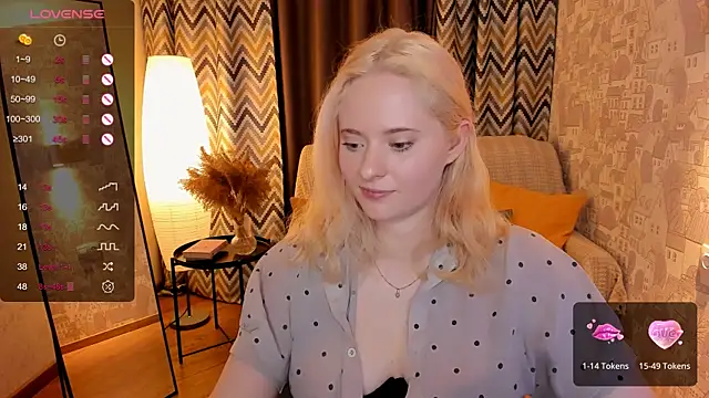 Aemilia  online show from January 31, 9:59 am