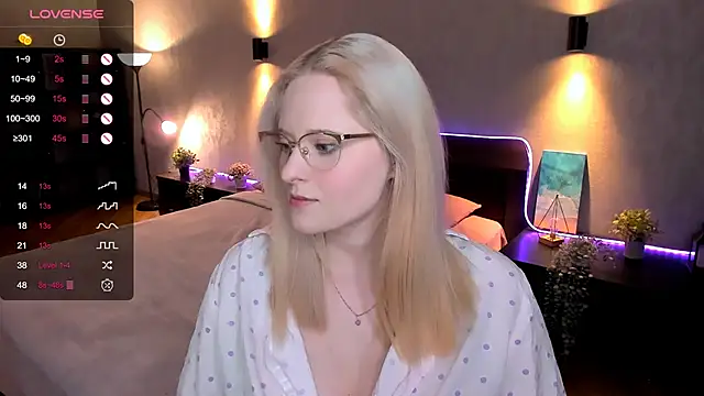 Aemilia  online show from February 18, 9:32 am