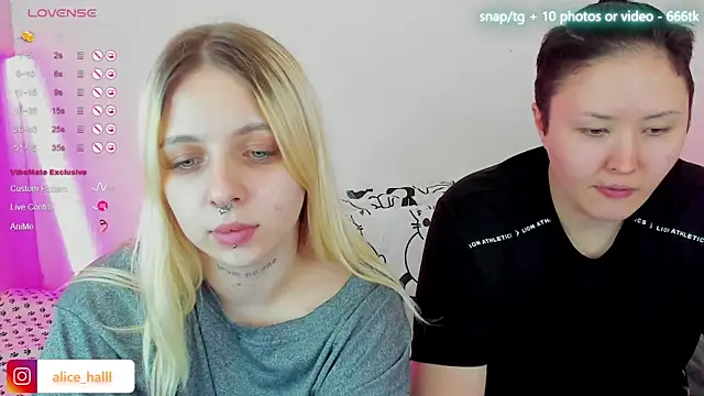 Snapshot of Alice_Halle chatting on February 1, 4:11 pm Alice Halle online show from February 1, 4:11 pm