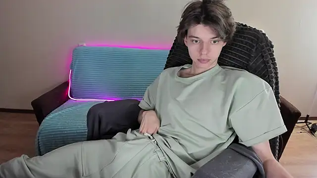 Liam sexy1 online show from January 18, 1:29 pm