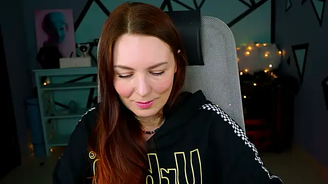 Snapshot of VandaRossi chatting on January 12, 8:46 am VandaRossi online show from January 12, 8:46 am