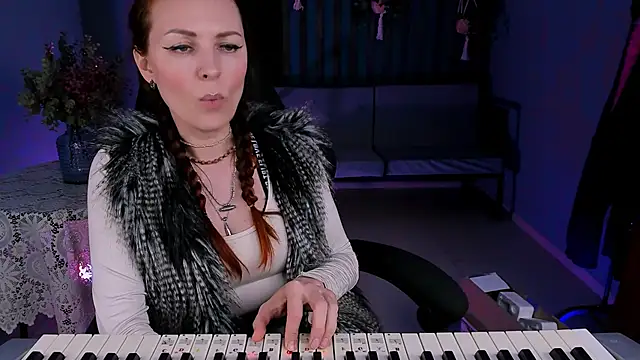 Snapshot of VandaRossi chatting on January 16, 3:35 pm VandaRossi online show from January 16, 3:35 pm