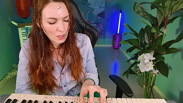 Snapshot of VandaRossi chatting on January 22, 2:14 pm VandaRossi online show from January 22, 2:14 pm