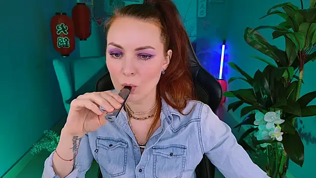 Snapshot of VandaRossi chatting on January 24, 8:13 am VandaRossi online show from January 24, 8:13 am