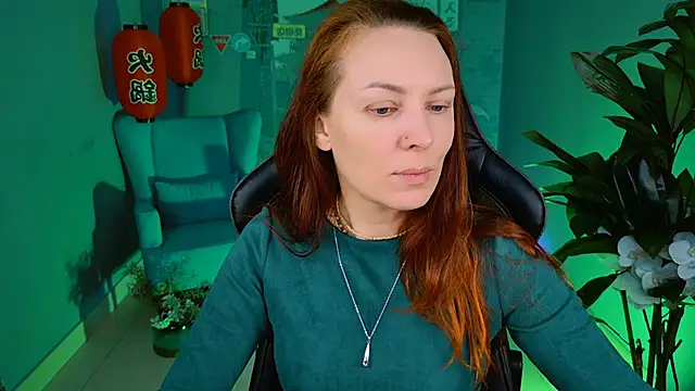 Snapshot of VandaRossi chatting on February 5, 5:09 am VandaRossi online show from February 5, 5:09 am