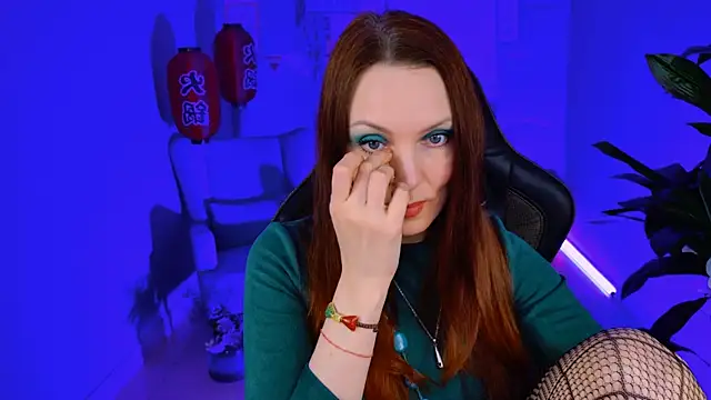 Snapshot of VandaRossi chatting on February 5, 11:12 am VandaRossi online show from February 5, 11:12 am