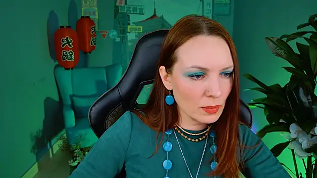 Snapshot of VandaRossi chatting on February 5, 2:16 pm VandaRossi online show from February 5, 2:16 pm