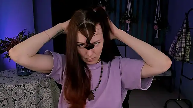 Snapshot of VandaRossi chatting on February 14, 5:09 am VandaRossi online show from February 14, 5:09 am