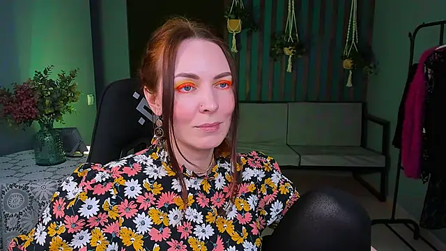 Snapshot of VandaRossi chatting on February 20, 3:30 pm VandaRossi online show from February 20, 3:30 pm