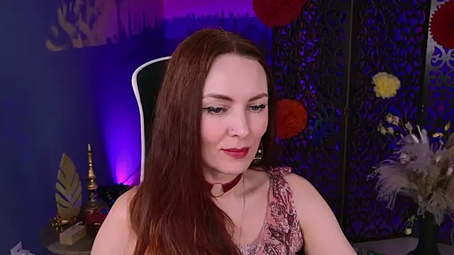 Snapshot of VandaRossi chatting on February 28, 11:14 am VandaRossi online show from February 28, 11:14 am