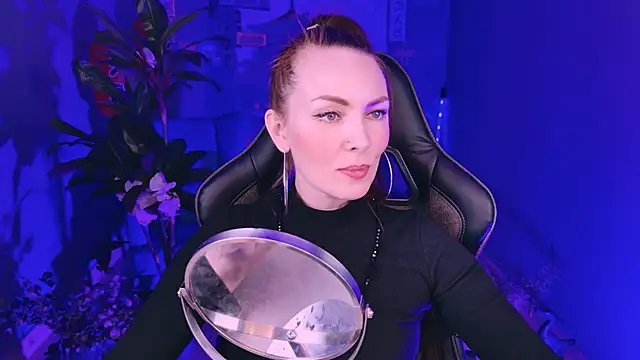 Snapshot of VandaRossi chatting on March 1, 5:49 pm VandaRossi online show from March 1, 5:49 pm