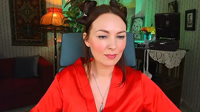 Snapshot of VandaRossi chatting on March 9, 8:18 am VandaRossi online show from March 9, 8:18 am