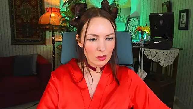 Snapshot of VandaRossi chatting on March 9, 11:25 am VandaRossi online show from March 9, 11:25 am