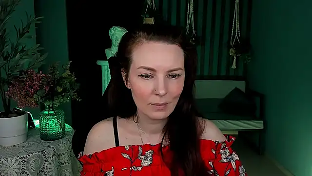 Snapshot of VandaRossi chatting on September 23, 6:49 am VandaRossi online show from September 23, 6:49 am