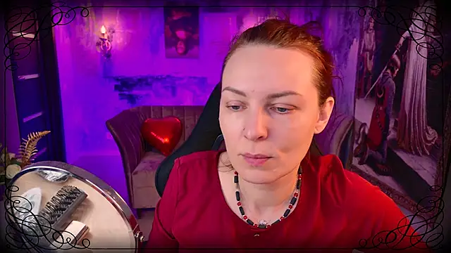 Snapshot of VandaRossi chatting on October 14, 8:04 am VandaRossi online show from October 14, 8:04 am