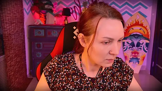 Snapshot of VandaRossi chatting on November 4, 9:52 am VandaRossi online show from November 4, 9:52 am