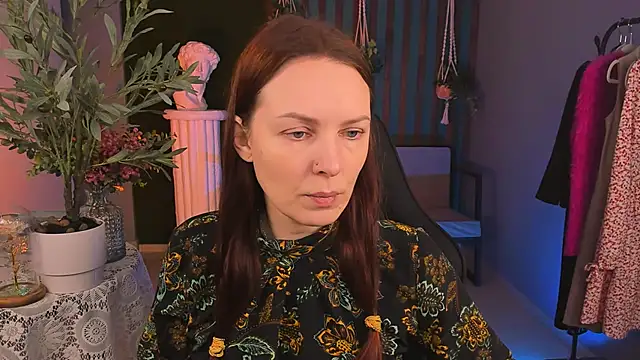 Snapshot of VandaRossi chatting on November 22, 9:41 am VandaRossi online show from November 22, 9:41 am