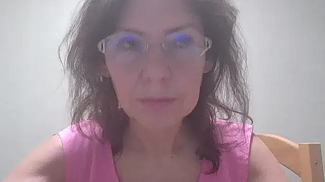 HollyJewel online show from February 5, 7:42 pm