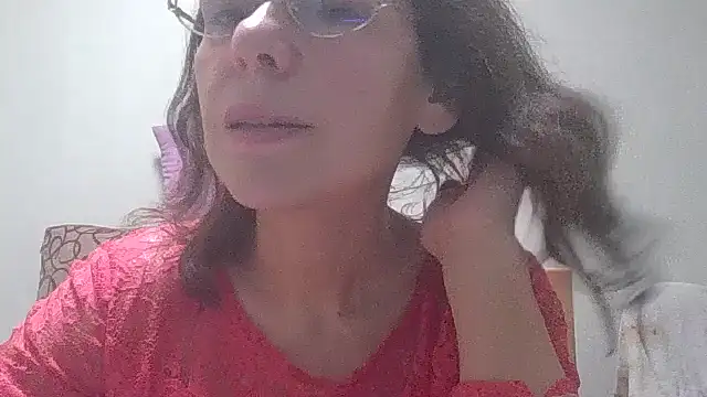 HollyJewel online show from February 13, 7:31 pm