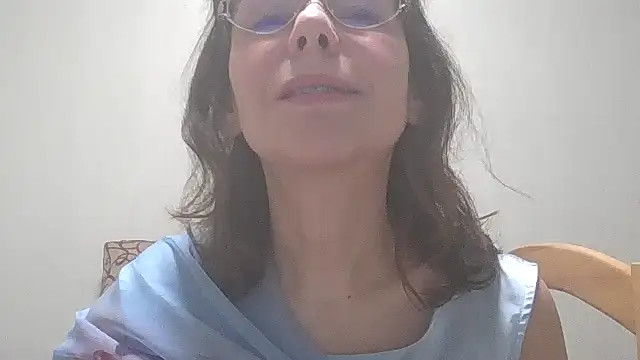 HollyJewel online show from February 17, 8:36 pm