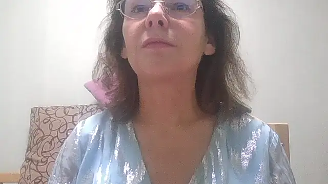 HollyJewel online show from November 16, 7:08 pm