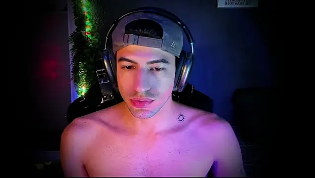 Snapshot of newjeff chatting on September 17, 8:21 pm newjeff online show from September 17, 8:21 pm