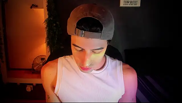 Snapshot of newjeff chatting on October 21, 5:46 pm newjeff online show from October 21, 5:46 pm