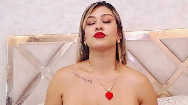 JoannaStanford online show from March 11, 2:43 am