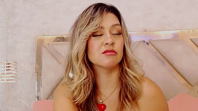 JoannaStanford online show from March 15, 3:51 am