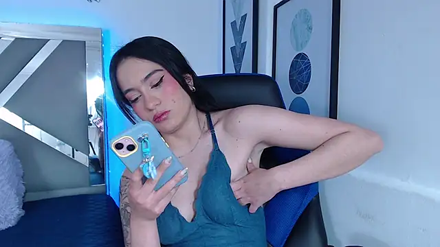 ZaraDames  online show from January 14, 4:15 am