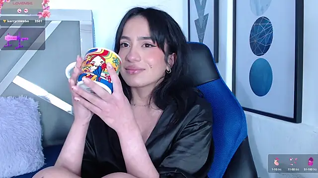 ZaraDames  online show from March 1, 8:13 am