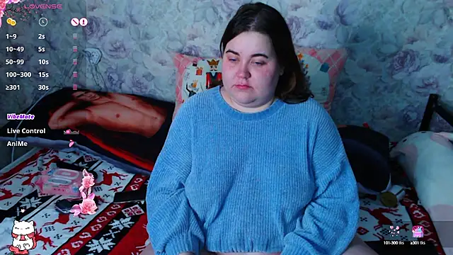 Estelle Hicks online show from January 4, 9:09 pm