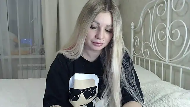 ShyEvaa online show from January 24, 2:08 pm