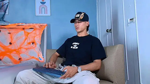 Jhonn Rhyss online show from October 5, 7:34 pm