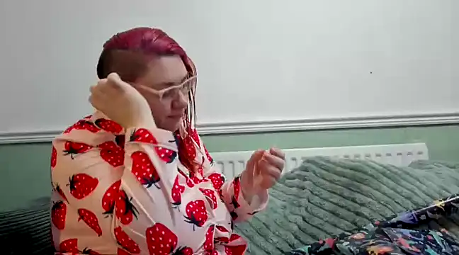 Bustycurves online show from December 19, 10:02 am