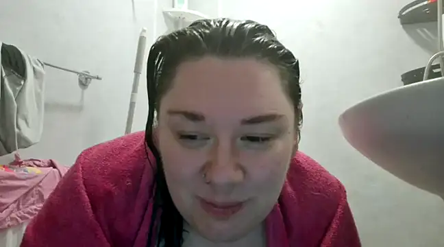 Bustycurves online show from March 22, 1:32 am