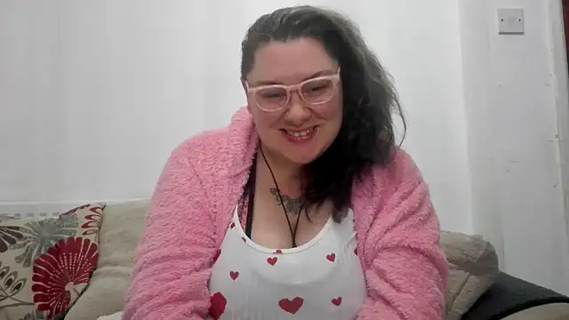 Bustycurves online show from October 27, 8:46 pm