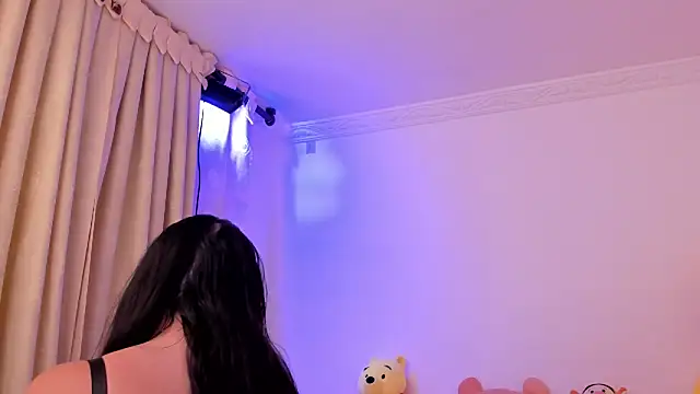 shanel taylor online show from February 28, 3:15 am