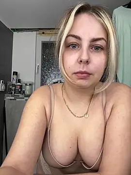 Livewithlucy online show from March 11, 5:35 pm