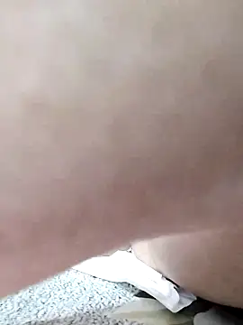 cream1299 online show from March 6, 12:21 am