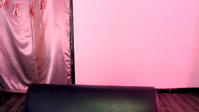 Nicole Colette  online show from January 16, 3:24 pm