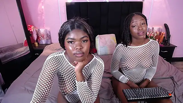 Nicole Colette  online show from September 12, 4:07 pm