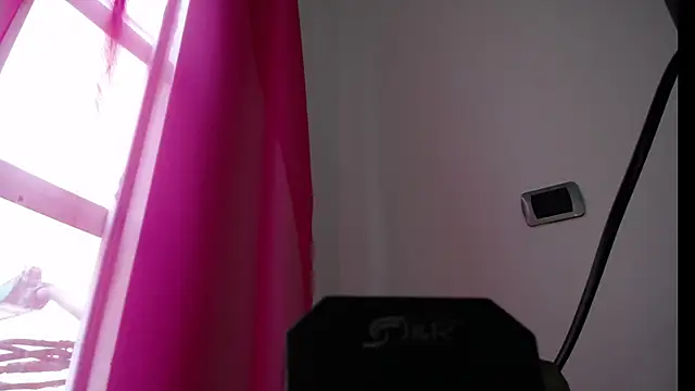 Nicole Colette  online show from November 12, 1:33 pm