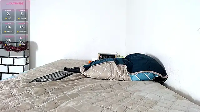 Snapshot of camilavagina24 chatting on January 6, 6:10 pm camilavagina24 online show from January 6, 6:10 pm