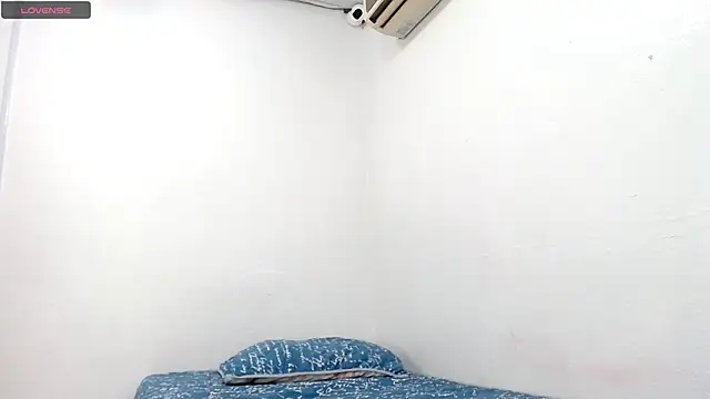 Snapshot of camilavagina24 chatting on January 23, 5:42 pm camilavagina24 online show from January 23, 5:42 pm